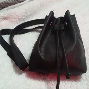 Black head bag